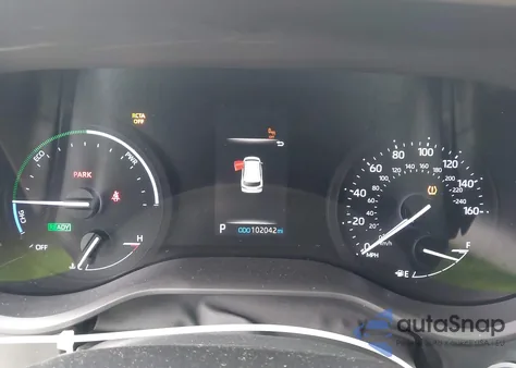 2021 Toyota Sienna Le z USA, uszkodzony, nr VIN 5TDKRKEC6MS057707